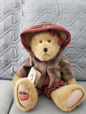 Vintage Boyds Bear Aubrey T. Autumnfest Plaid Jacket Pumpkin Foot 904150 NWT